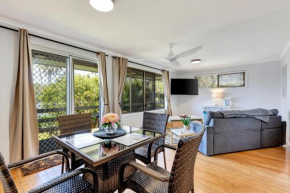 Sanctuary Lakes Fauna Retreat, Hervey Bay